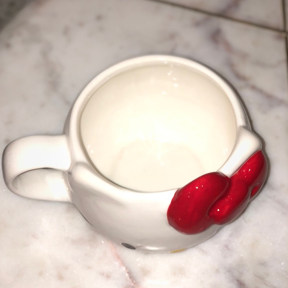 ✨NWT✨ Hello Kitty Ceramic Coffee Tea Hot Cocoa Mug - Picture 2 of 8